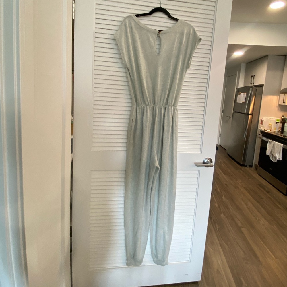 Romper - Picture 2 of 3